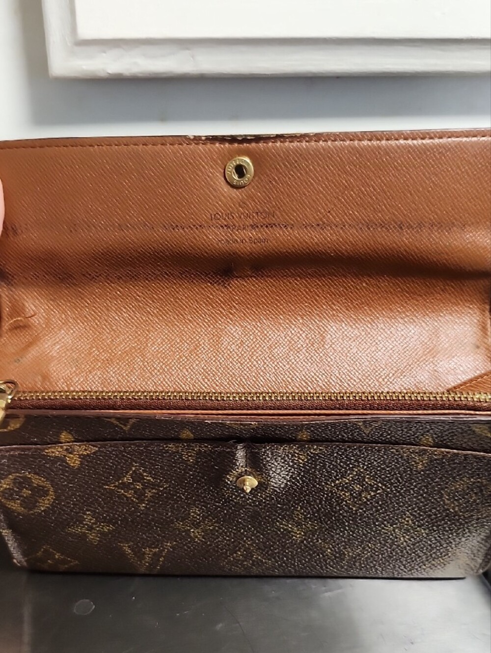 Louis Vuitton Monogram Folded Wallet in Brown and Gold - Picture 6 of 9